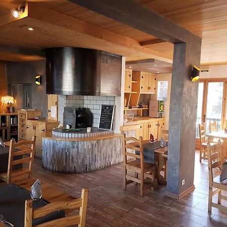 Hotel Les Vallois Валоиз Екстериор снимка